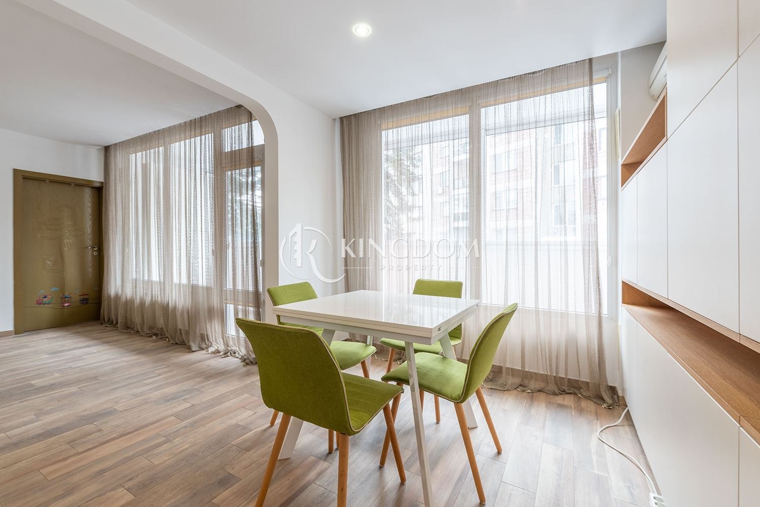 Продава 3-СТАЕН, гр. София, Изток, снимка 4 - Апартаменти - 54885412