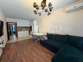 1 Schlafzimmer k.k. Zlatni pjasazi, Warna