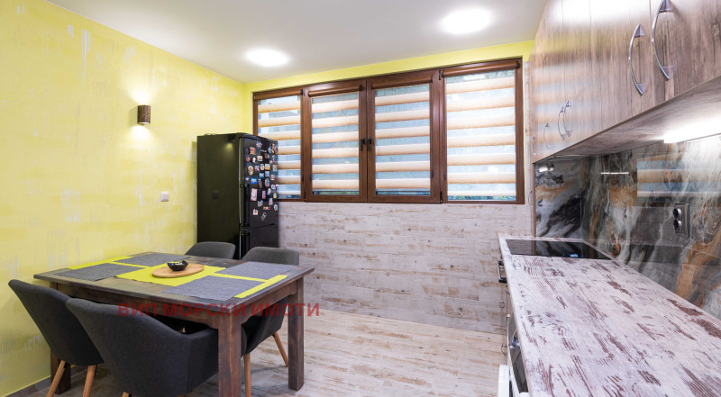 Продава 3-СТАЕН, гр. Бургас, Възраждане, снимка 3 - Апартаменти - 52406634