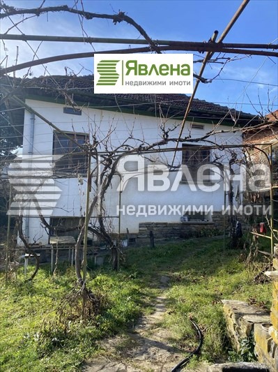 Продава КЪЩА, гр. Етрополе, област София област, снимка 2 - Къщи - 49276916