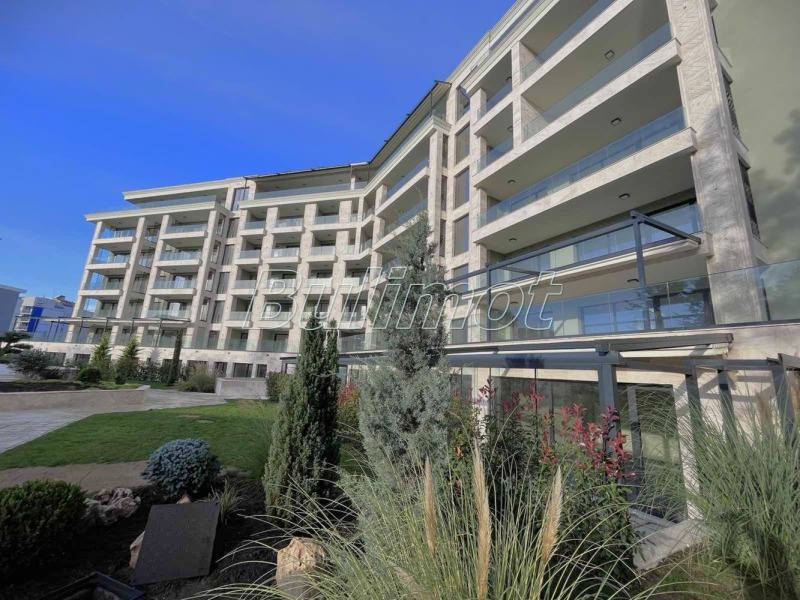 Продава  3-стаен, град Варна, к.к. Св.Св. Константин и Елена •  411 600 EUR • ID 93519944 — holmes.bg - [1] 