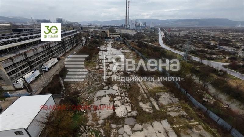 Продава  Пром. помещение област Варна , гр. Девня , 25000 кв.м | 45990759
