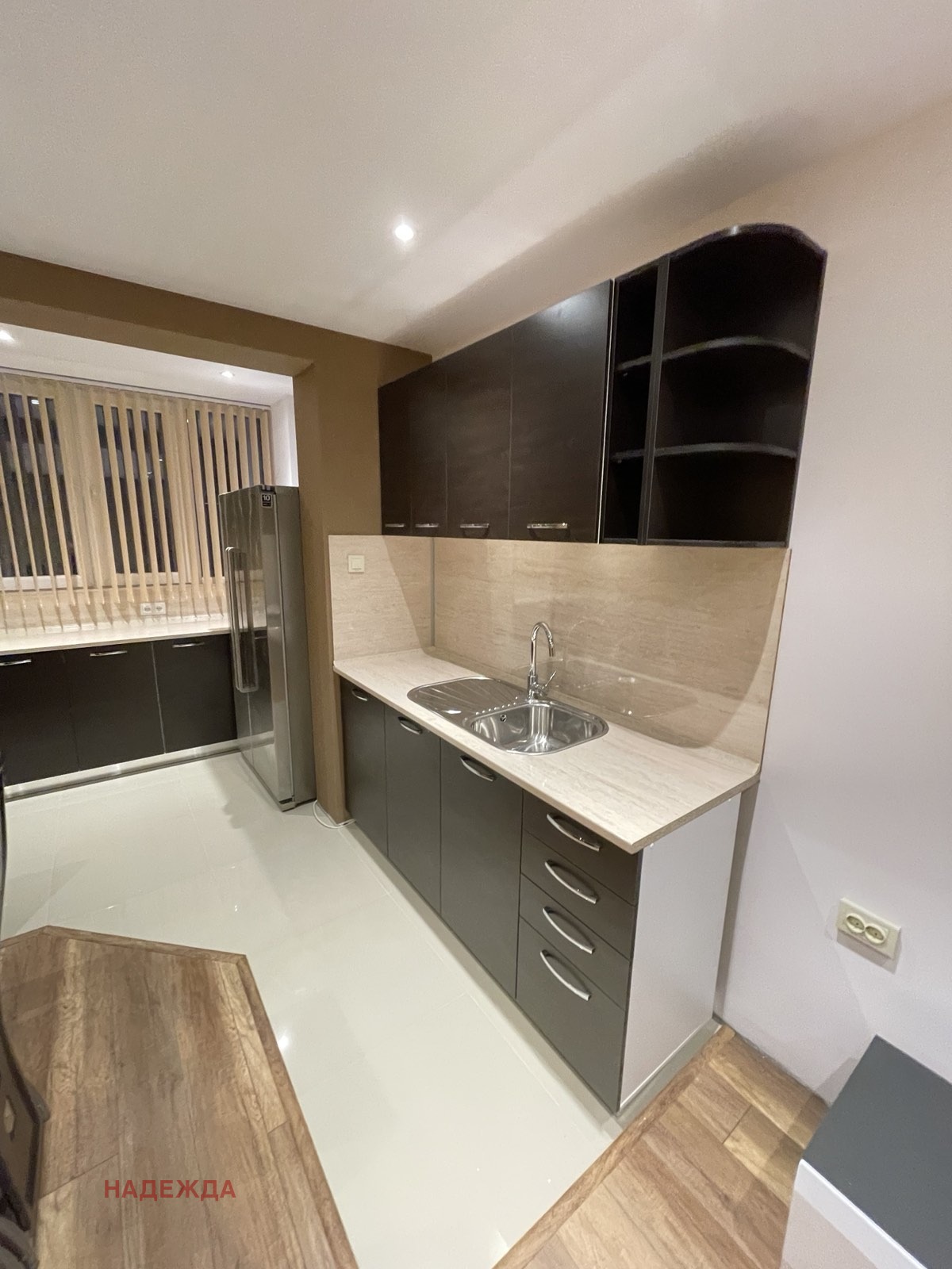 Продава 4-СТАЕН, гр. Плевен, Широк център, снимка 2 - Апартаменти - 53679378