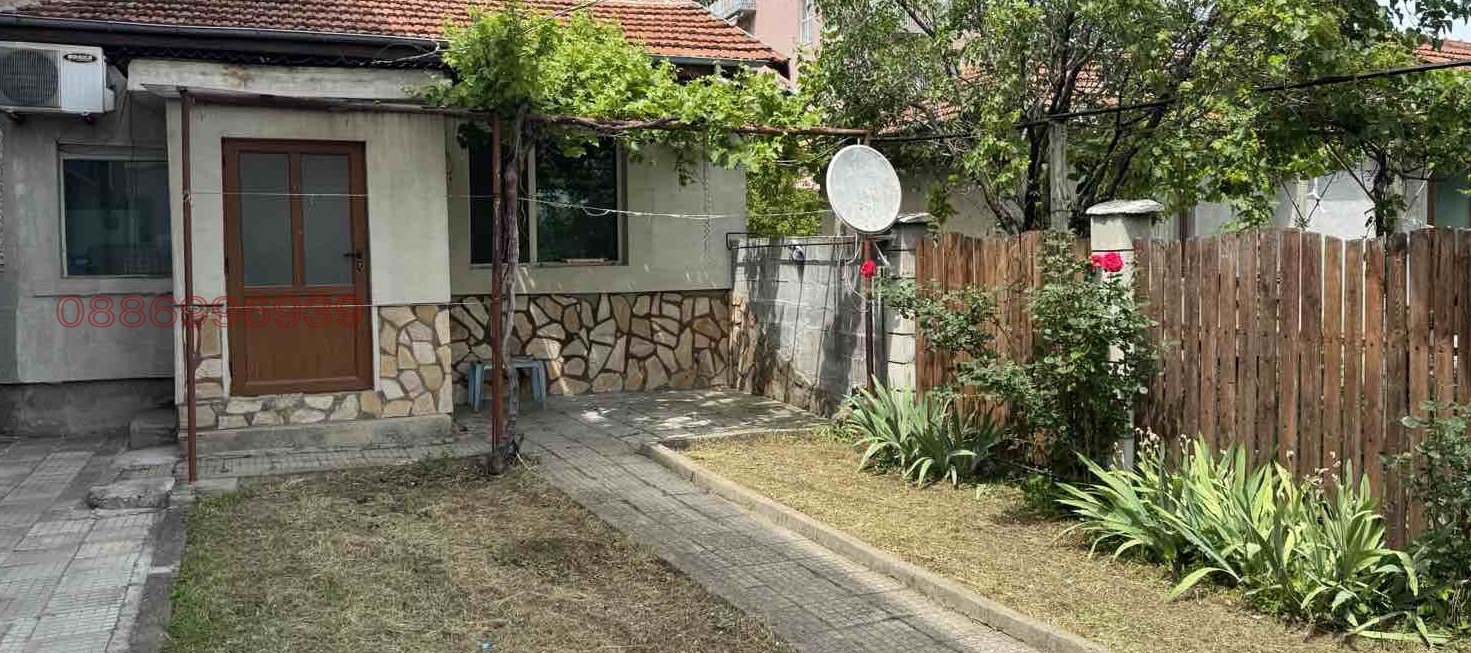 Продава КЪЩА, гр. Шумен, Басейна, снимка 3 - Къщи - 53695367