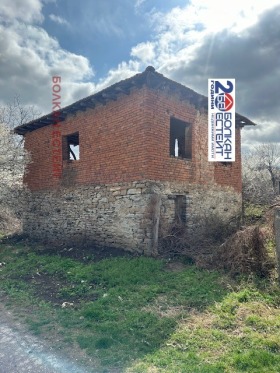 Продажба на имоти в с. Момин сбор, област Велико Търново - изображение 2 
