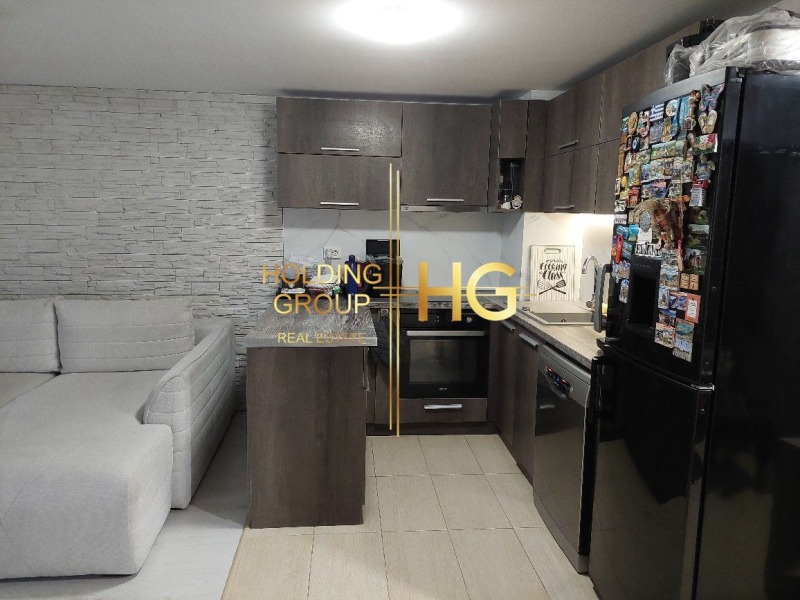 Продава  2-стаен, град Варна, Конфуто •  130 000 EUR • ID 86876663 — holmes.bg - [1] 