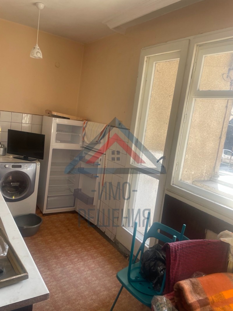 Продава 4-СТАЕН, гр. София, Лагера, снимка 5 - Aпартаменти - 49185362