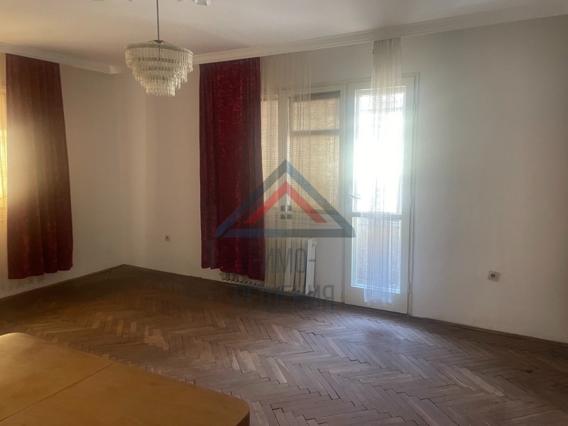 Продава 4-СТАЕН, гр. София, Лагера, снимка 1 - Aпартаменти - 49185362