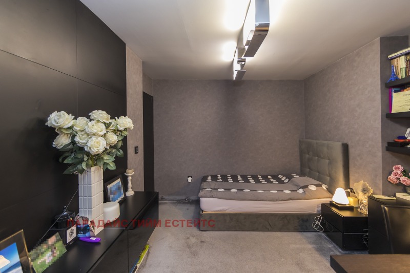 À venda  Mais de 3 quartos Sofia , Borovo , 244 m² | 14672365 - imagem [3]