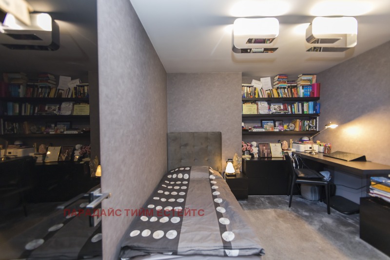 À venda  Mais de 3 quartos Sofia , Borovo , 244 m² | 14672365 - imagem [2]