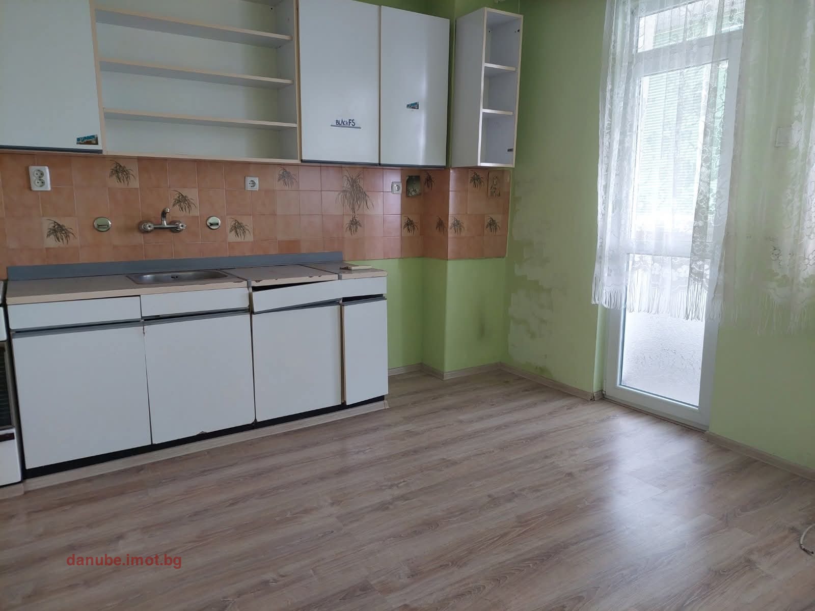 Продава 3-СТАЕН, гр. Русе, Широк център, снимка 6 - Апартаменти - 54632516