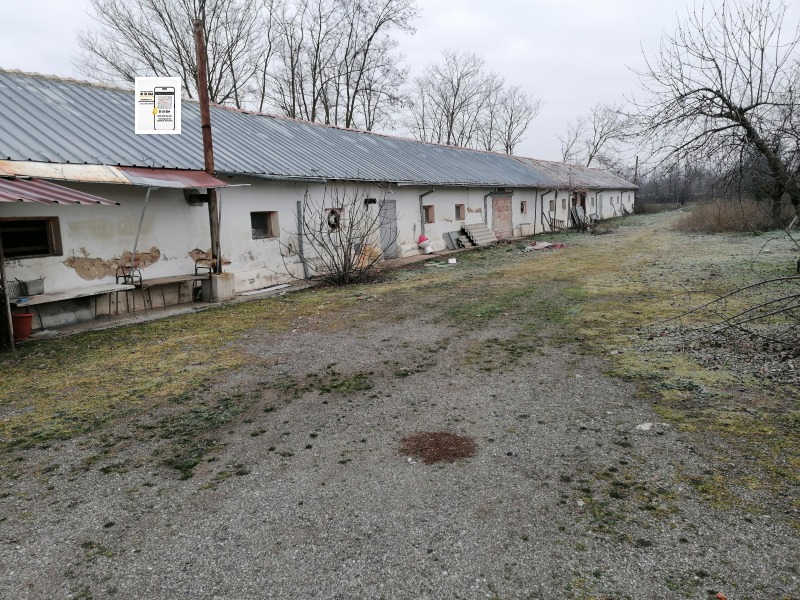 Продава ПАРЦЕЛ в град Добрич, Промишлена зона - Запад - 3049 кв.м / 56 000 € » 109 526.48 лв., СИ СИ ЕМ