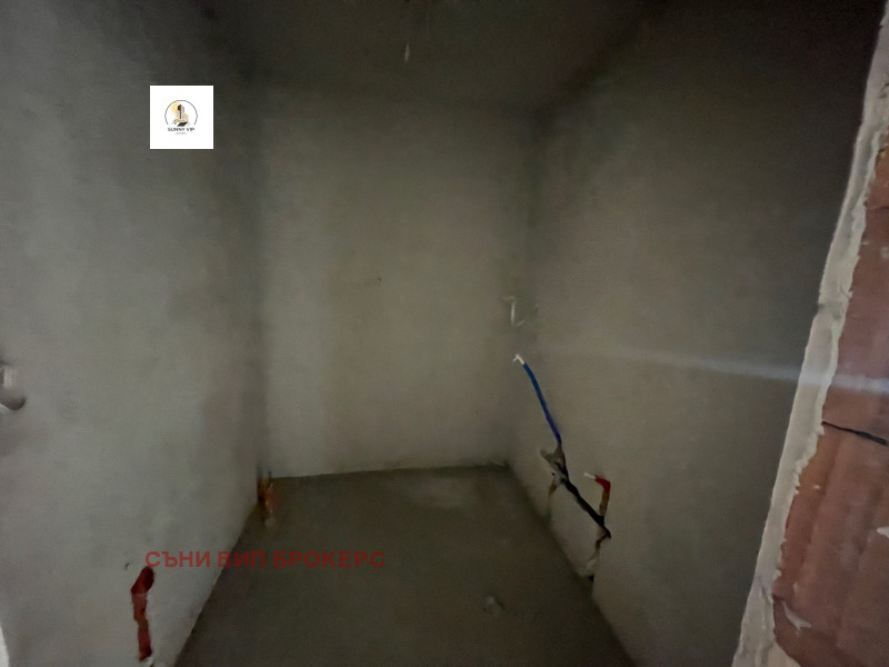 Продава  3-стаен град Плевен , 9-ти квартал , 127 кв.м | 13097782 - изображение [8]