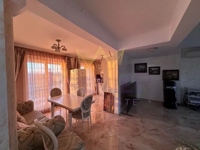 À venda  2 quartos região Burgas , k.k. Slantchev briag , 210 m² | 38512076 - imagem [2]