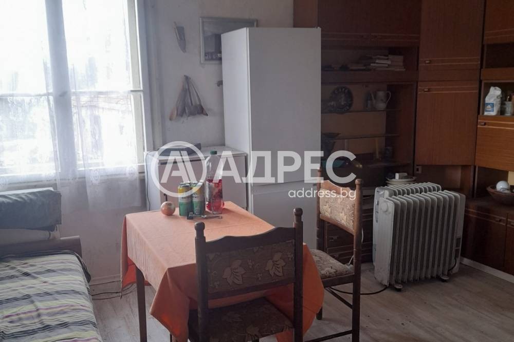 Продава КЪЩА, с. Цацаровци, област София област, снимка 9 - Къщи - 55459984