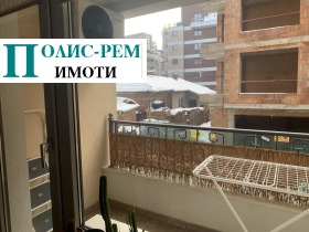 2-стаен град София, Кръстова вада 13