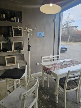 Bar; Cafetería Jisarya, región Plovdiv 4