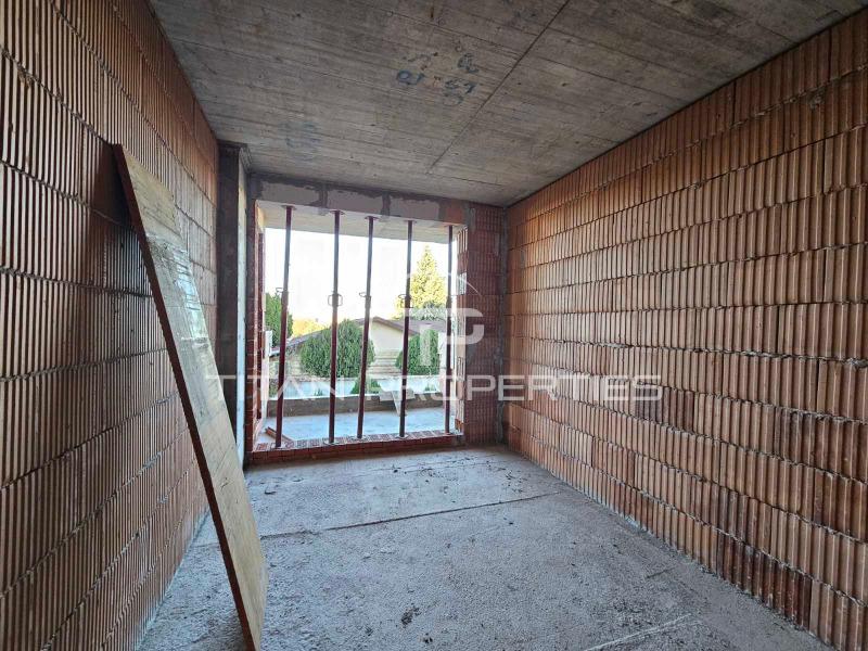 Продава 2-СТАЕН, гр. Пловдив, Коматево, снимка 2 - Апартаменти - 52533794