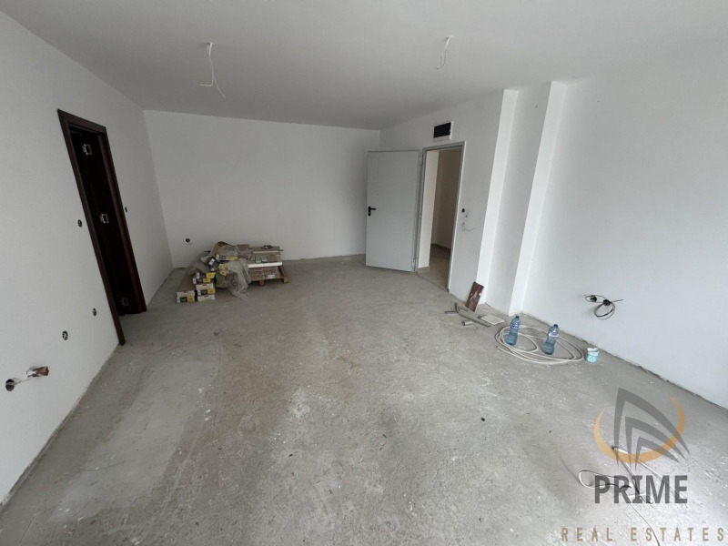 Продава 3-СТАЕН, гр. Бургас, Център, снимка 2 - Апартаменти - 52333835