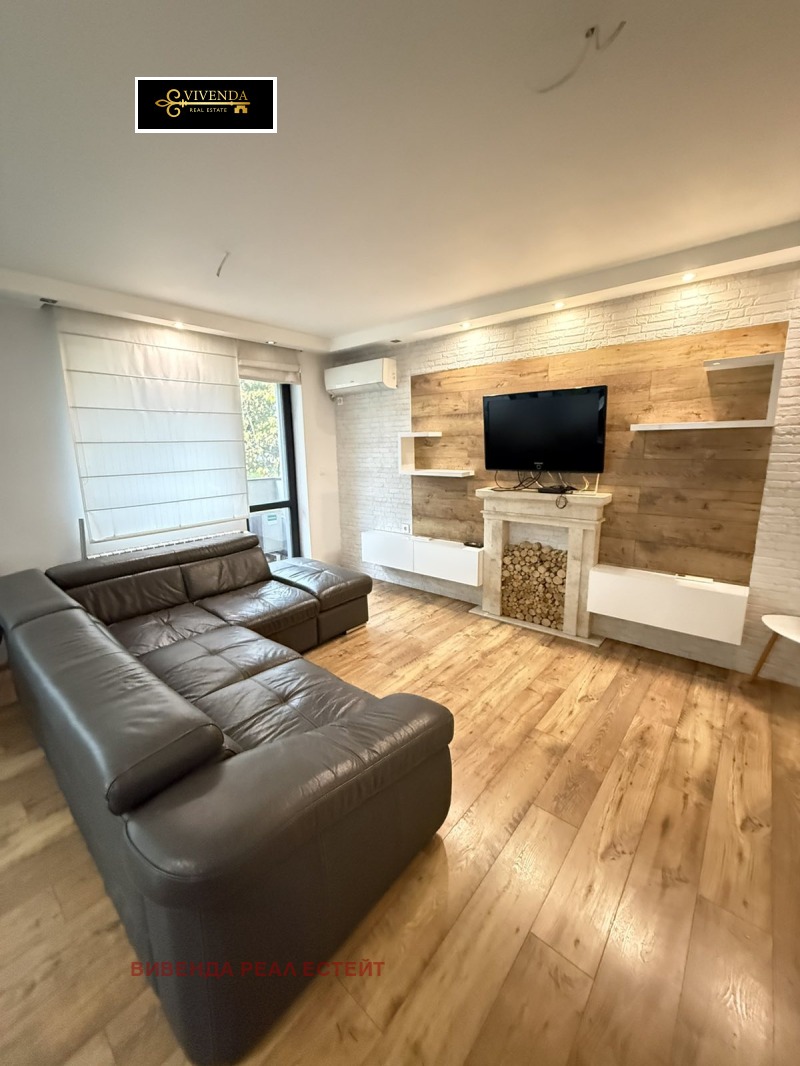 Продава 3-СТАЕН, град Плевен, Идеален център • 250000 € / 488957.50 лв. • 23347454 1