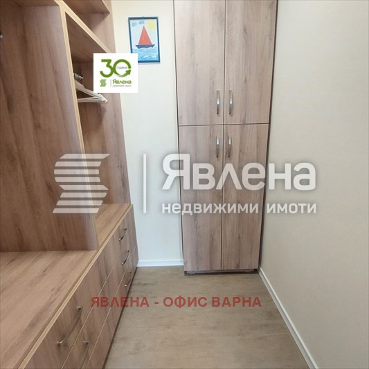 Продава  4-стаен град Варна , Левски 1 , 137 кв.м | 29309228 - изображение [8]