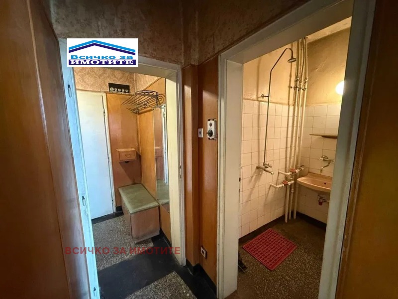 Продава 2-СТАЕН, гр. Русе, Възраждане, снимка 3 - Апартаменти - 52546842