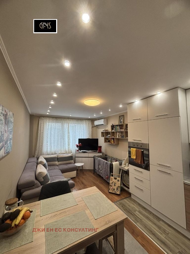 Продава 3-СТАЕН, гр. София, Фондови жилища