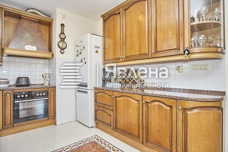 Продава КЪЩА, с. Горна Василица, област София област, снимка 12 - Къщи - 55893775