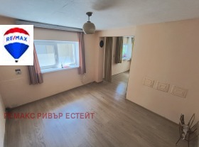 Hus Rodina 2, Ruse 4