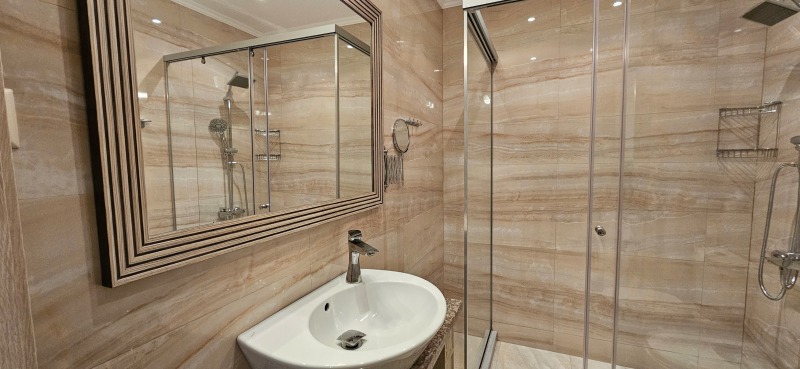 En venta  Estudio Varna , k.k. Zlatni pyasatsi , 50 metros cuadrados | 70872537 - imagen [5]