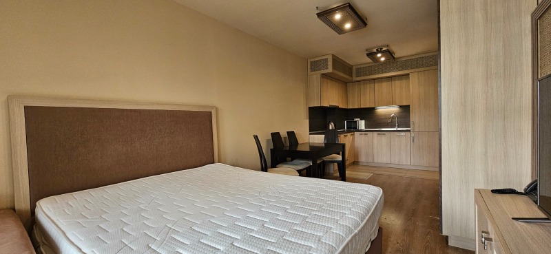 En venta  Estudio Varna , k.k. Zlatni pyasatsi , 50 metros cuadrados | 70872537 - imagen [2]