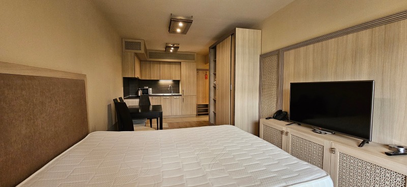 En venta  Estudio Varna , k.k. Zlatni pyasatsi , 50 metros cuadrados | 70872537