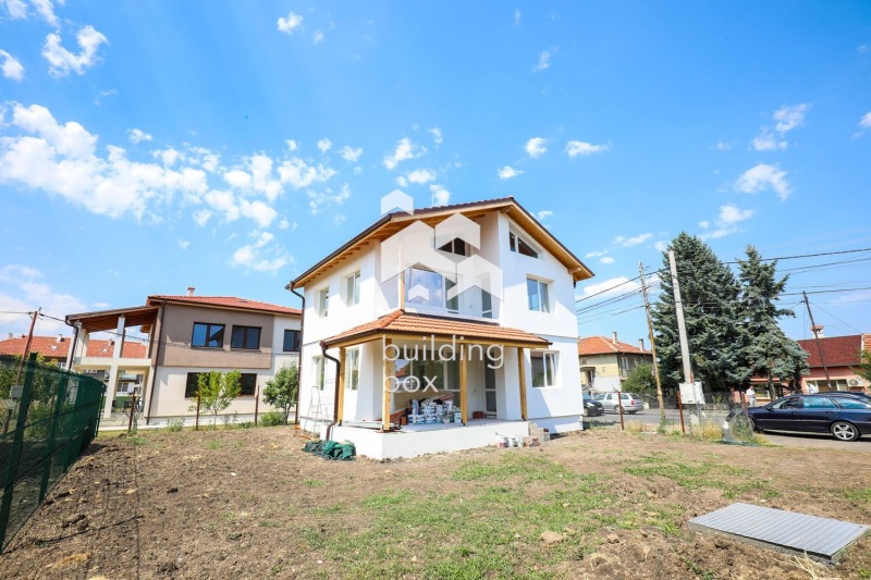 На продаж  Будинок область София , Костинброд , 220 кв.м | 52401903