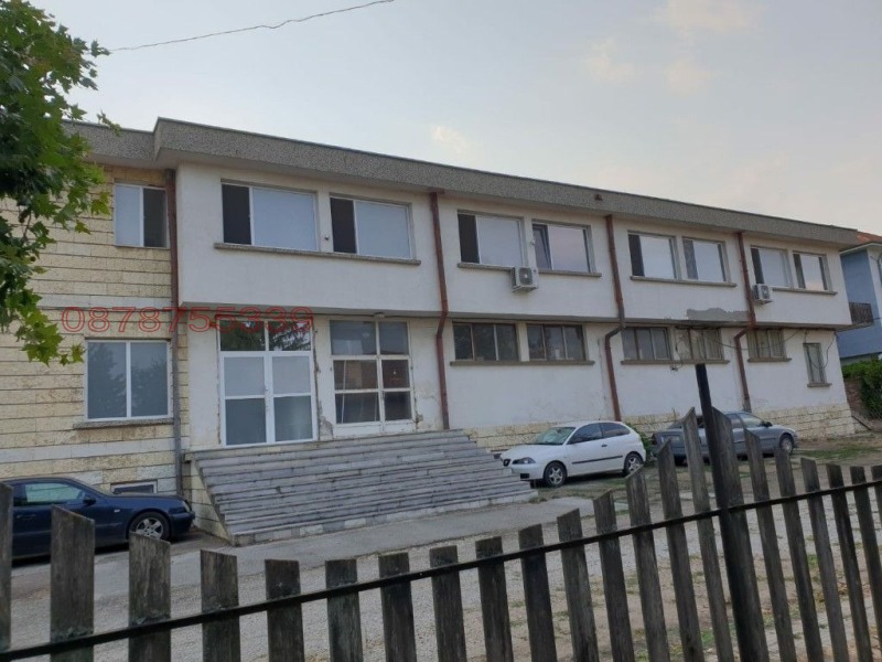 Продава ХОТЕЛ, гр. Лясковец, област Велико Търново, снимка 2 - Хотели - 46413685