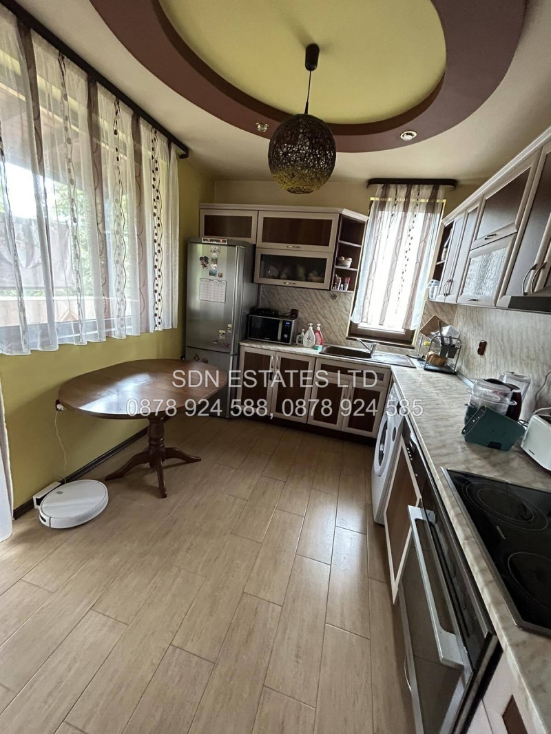 Продава  3-стаен област Стара Загора , гр. Казанлък , 110 кв.м | 31402727 - изображение [9]