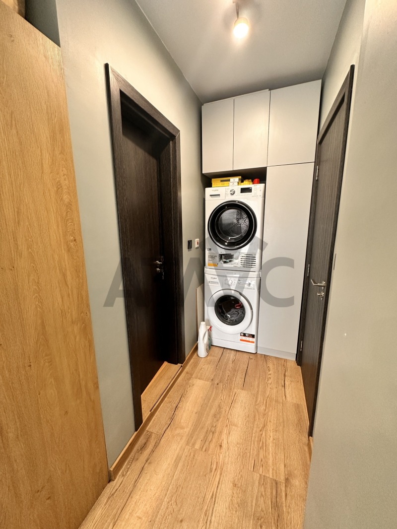 Продава  3-стаен град Пловдив , Остромила , 119 кв.м | 69132093 - изображение [8]