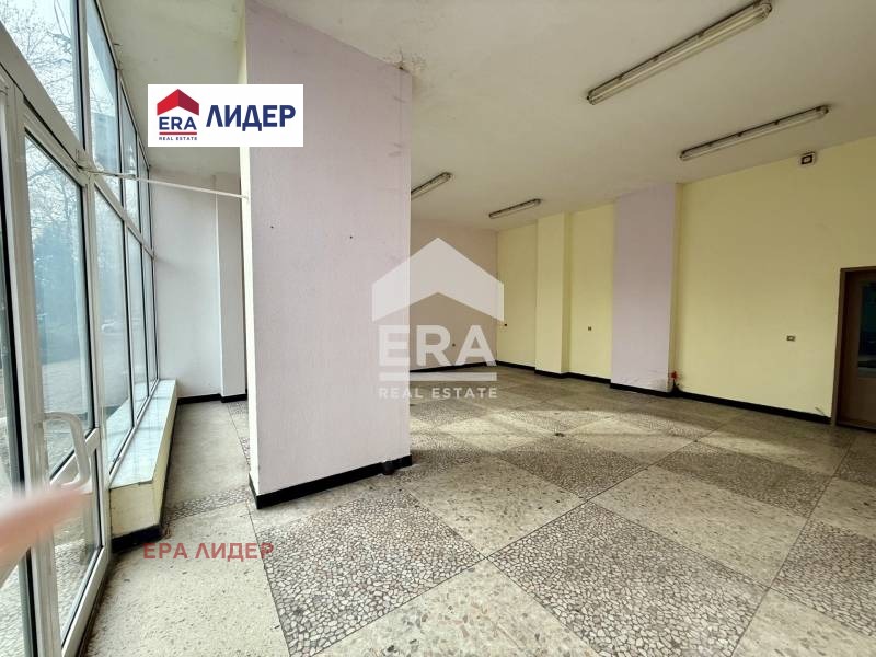 Продава МАГАЗИН, гр. Русе, Широк център, снимка 3 - Магазини - 52622080