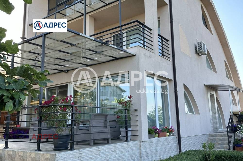 Продава КЪЩА, гр. Варна, м-т Долна Трака, снимка 2 - Къщи - 53900106
