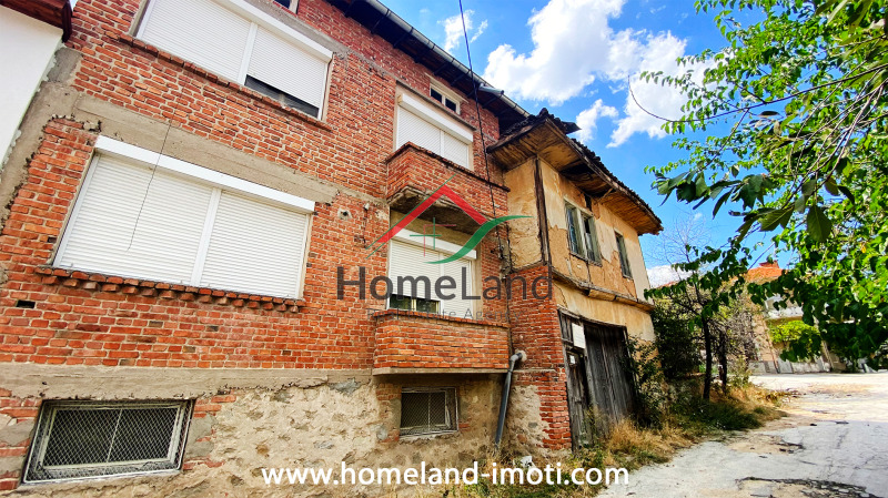 Продава КЪЩА в област Пазарджик, гр. Стрелча - 130 кв.м / 85 000 € » 166 245.55 лв., ХОУМЛЕНД
