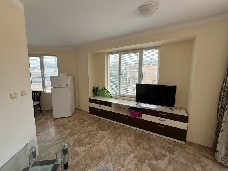 Продава  3-стаен област Бургас , гр. Приморско , 73 кв.м | 58157635 - изображение [8]