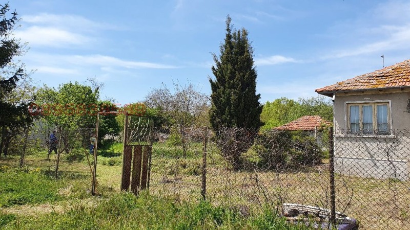 Продава КЪЩА, с. Камен бряг, област Добрич, снимка 3 - Къщи - 52871326