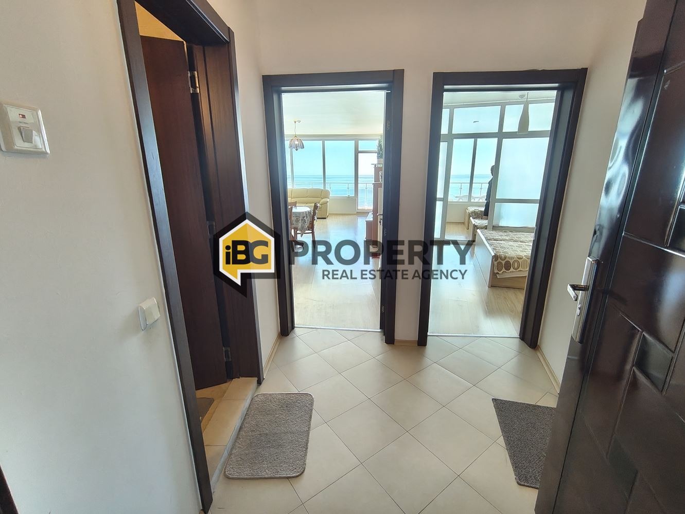 Продава 2-СТАЕН, гр. Бяла, област Варна, снимка 2 - Апартаменти - 55991234