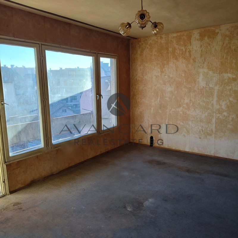 Продава 2-СТАЕН в град Пловдив, Център - 64 кв.м / 94 999 € » 185 801.89 лв., АВАНГАРД РИЪЛ ЕСТЕЙТ