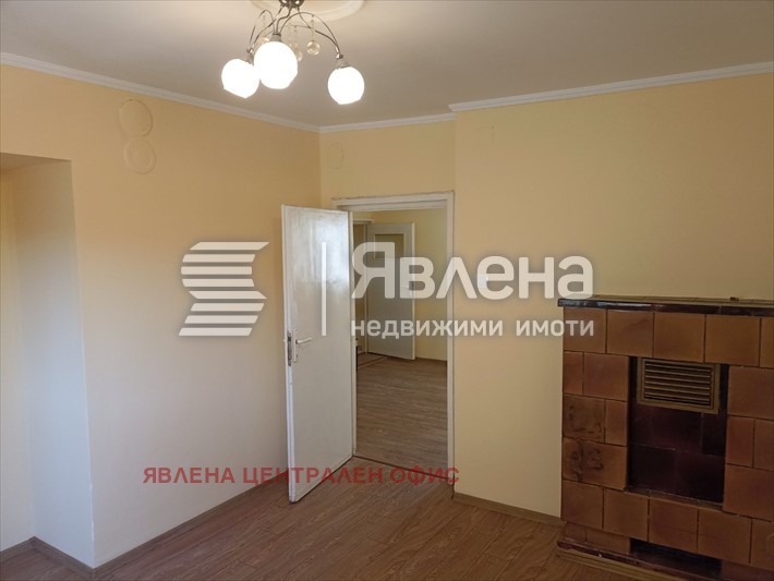 Продава МНОГОСТАЕН, гр. София, Център, снимка 8 - Апартаменти - 56352195