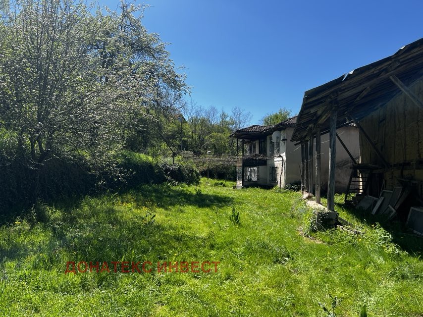Продава КЪЩА, с. Слатина, област Пловдив, снимка 2 - Къщи - 50557412