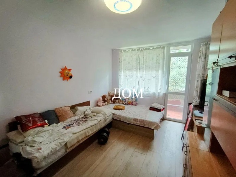 Продава 3-СТАЕН в град Шумен, Тракия - 64 кв.м / 115 000 € » 224 920.45 лв., ДОМ