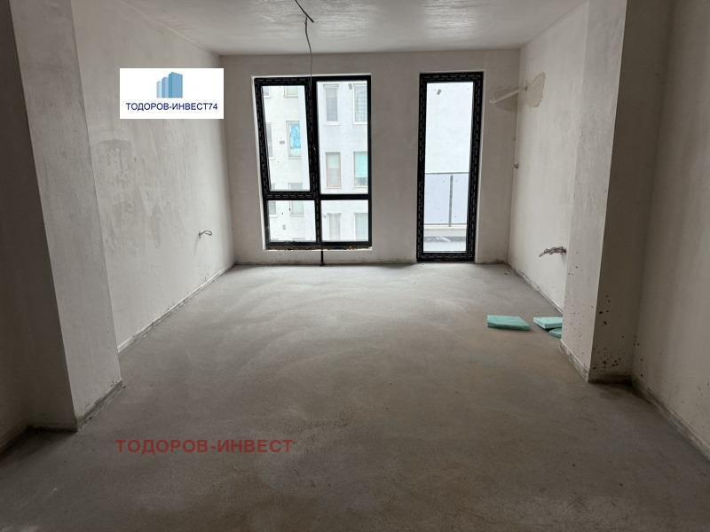 À venda  1 quarto Kardjali , Centar , 73 m² | 36127769 - imagem [4]