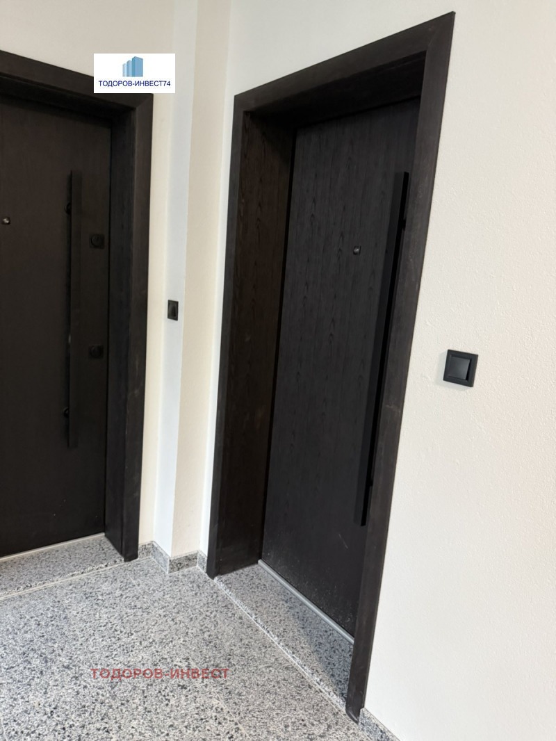 À venda  1 quarto Kardjali , Centar , 73 m² | 36127769 - imagem [3]