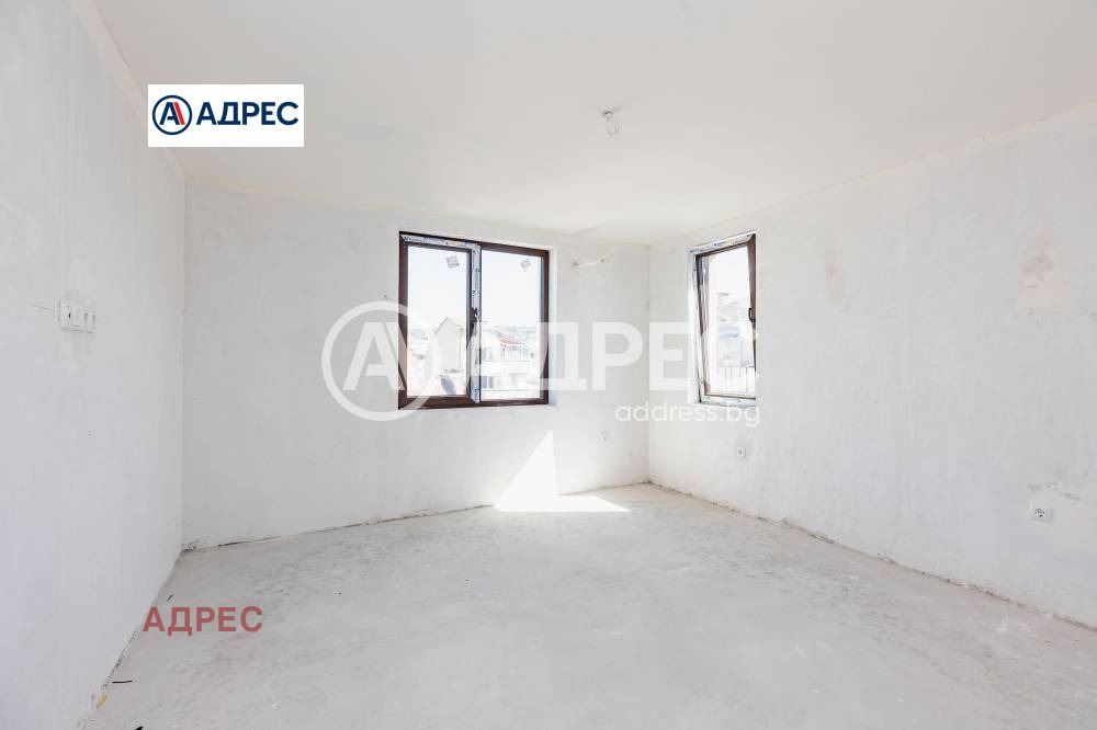 Продава МНОГОСТАЕН, гр. Варна, Лятно кино Тракия