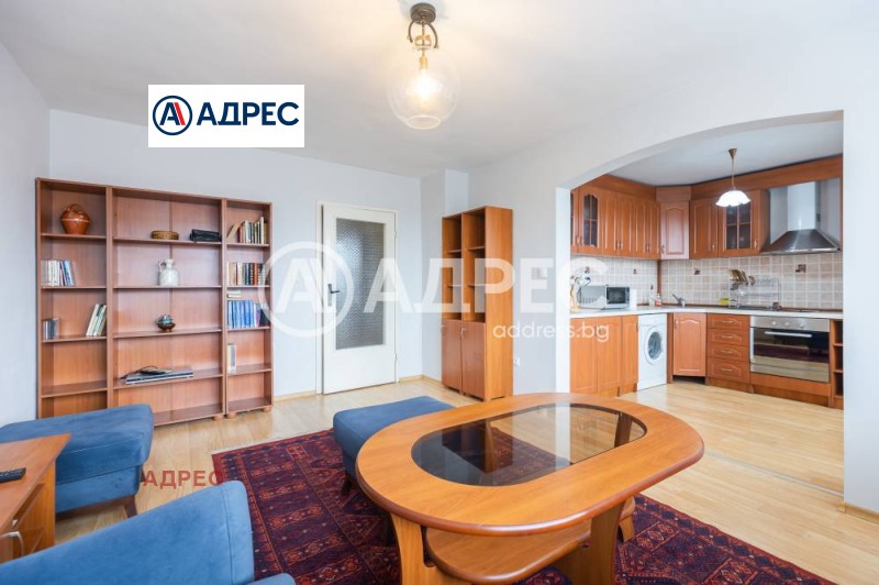 Продава  2-стаен, град Варна, Зимно кино Тракия •  164 990 € • ID 46706912 — holmes.bg - [1] 